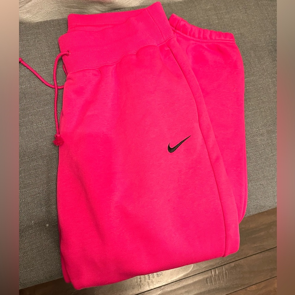 Nike oversized high waisted sweat pants